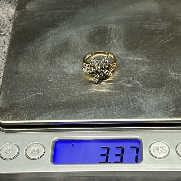 14k Gold Diamond Butterfly Ring Size 4 - Picture 3 of 8